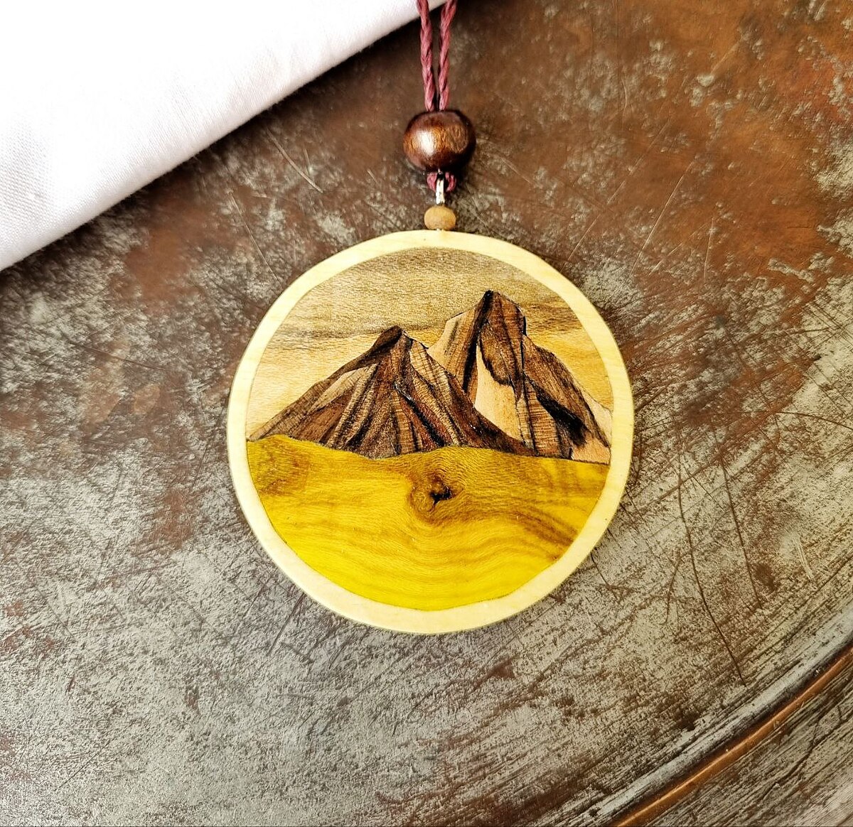 گردنبند چوبی دست ساز 